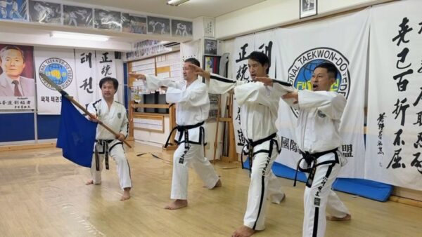 テコンドー朴武館戸田道場木曜深夜稽古